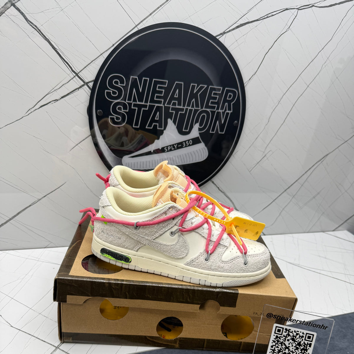 Dunk Off White Lot 17