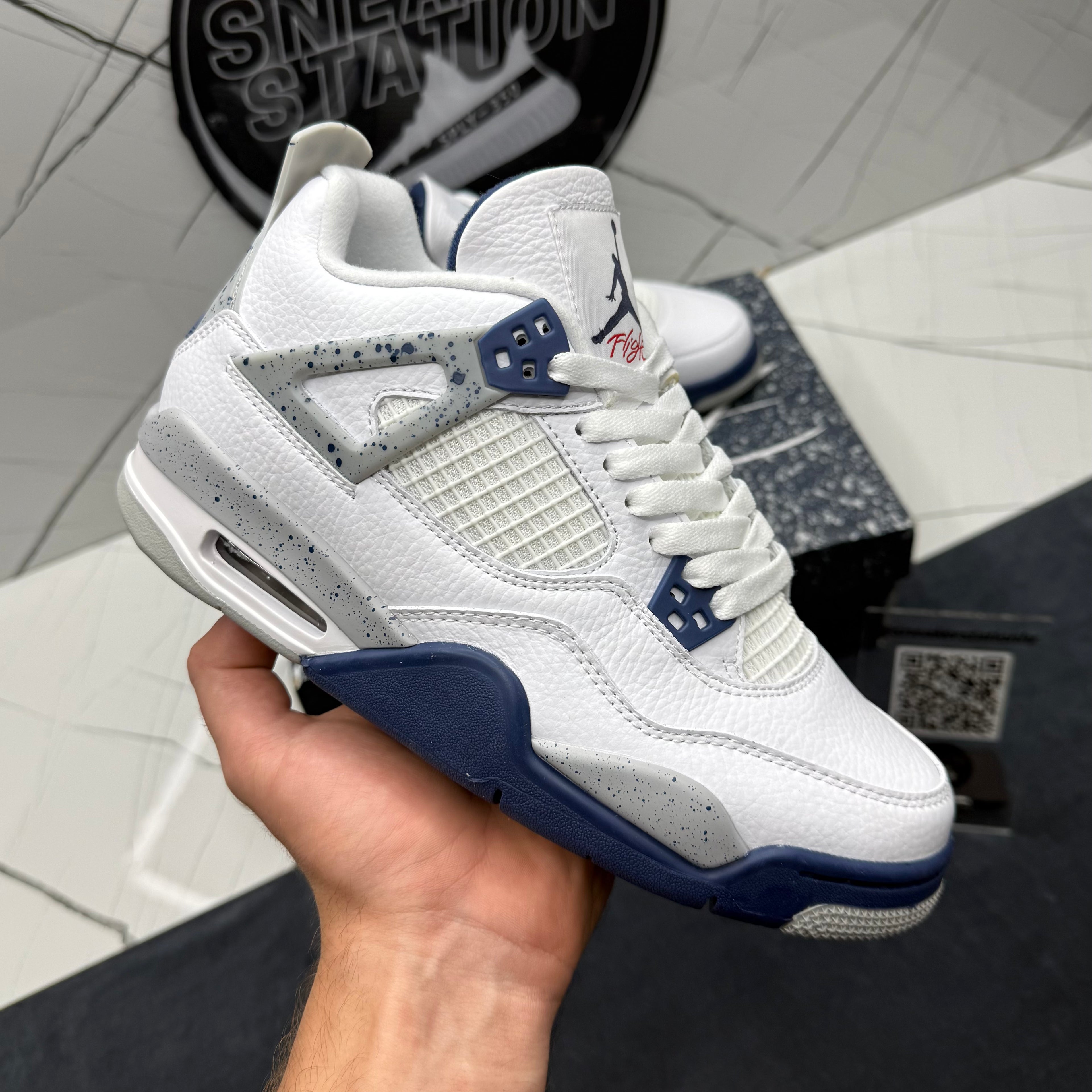 Jordan 4 Midnight Navy