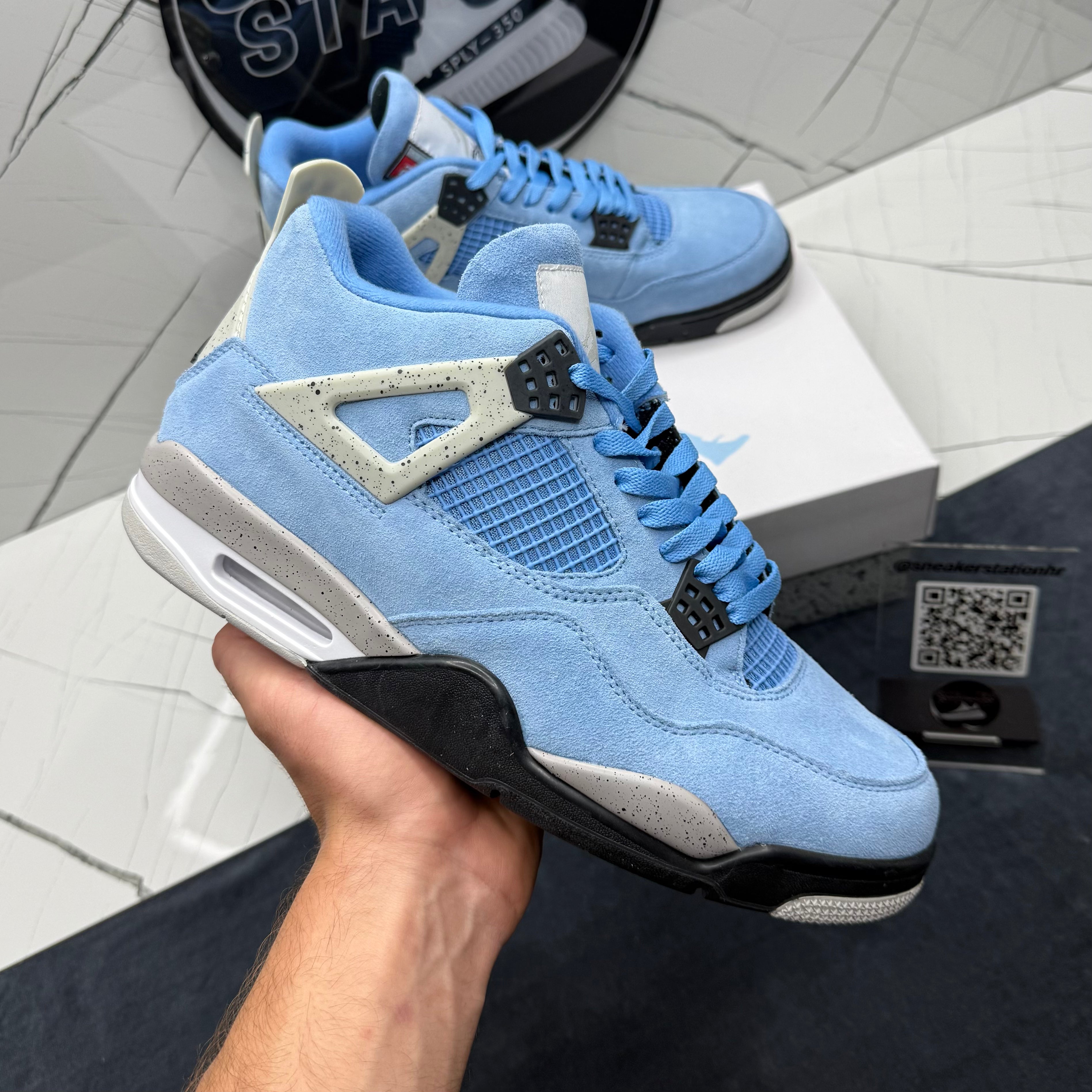 Jordan 4 University Blue