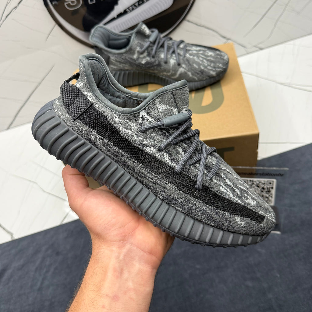 Yeezy 350 Dark Salt