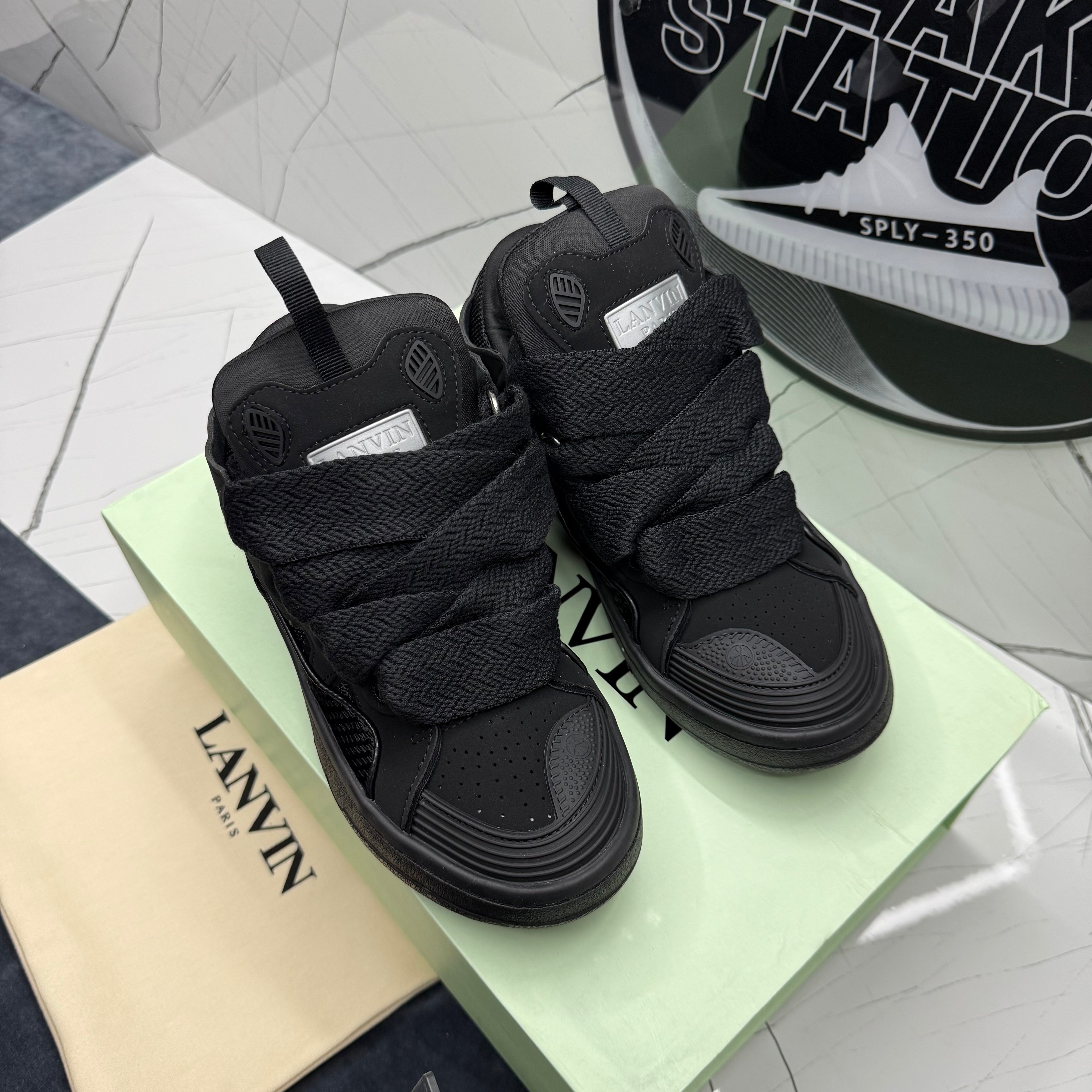 Lanvin Curb Black