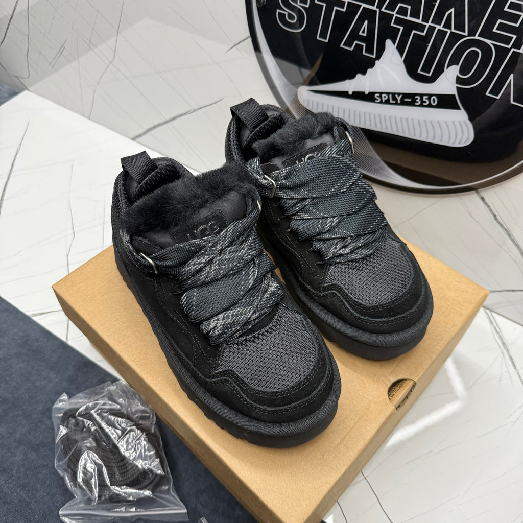 UGG Lowmel Black