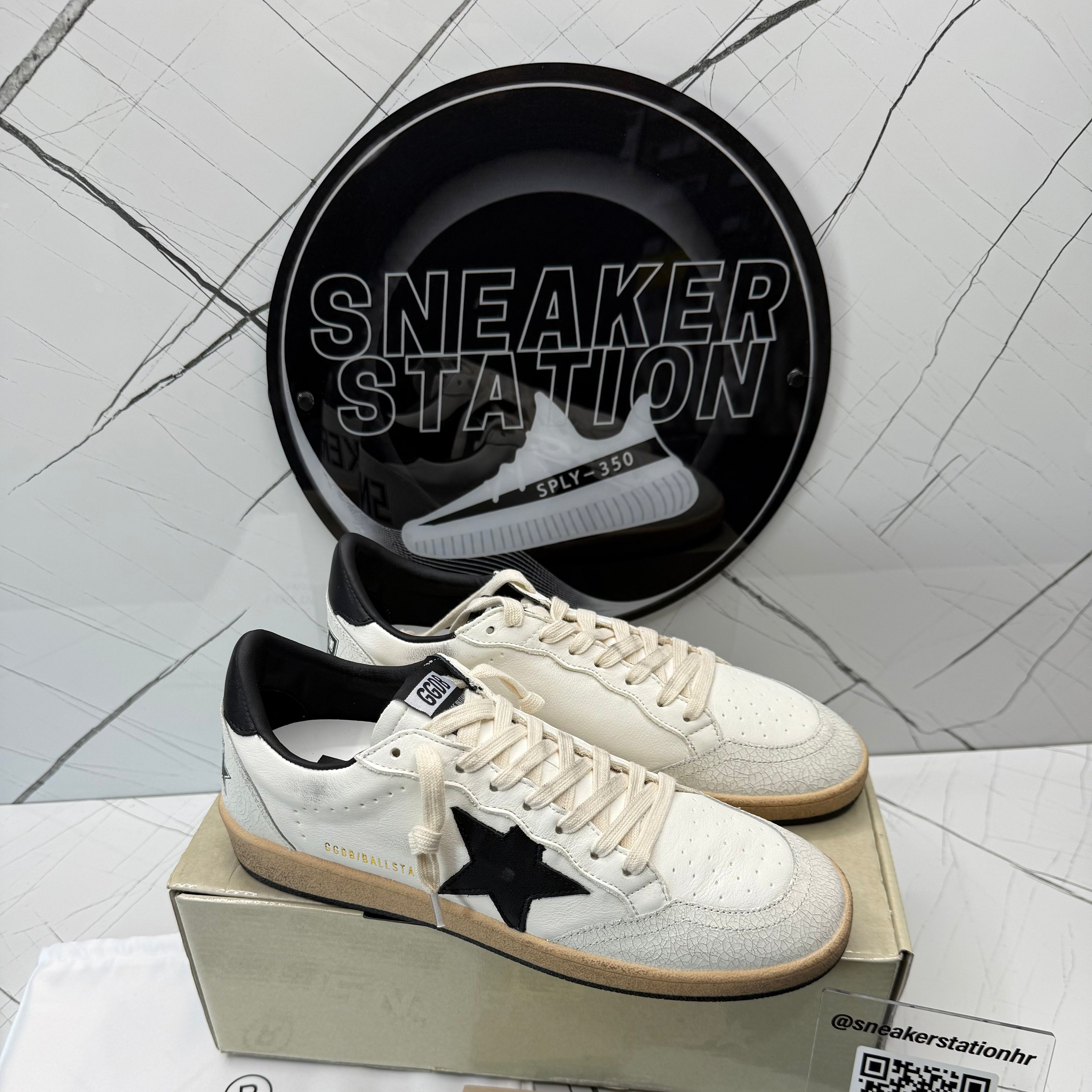 Golden Goose Ball-Star in White Nappa with Black Star