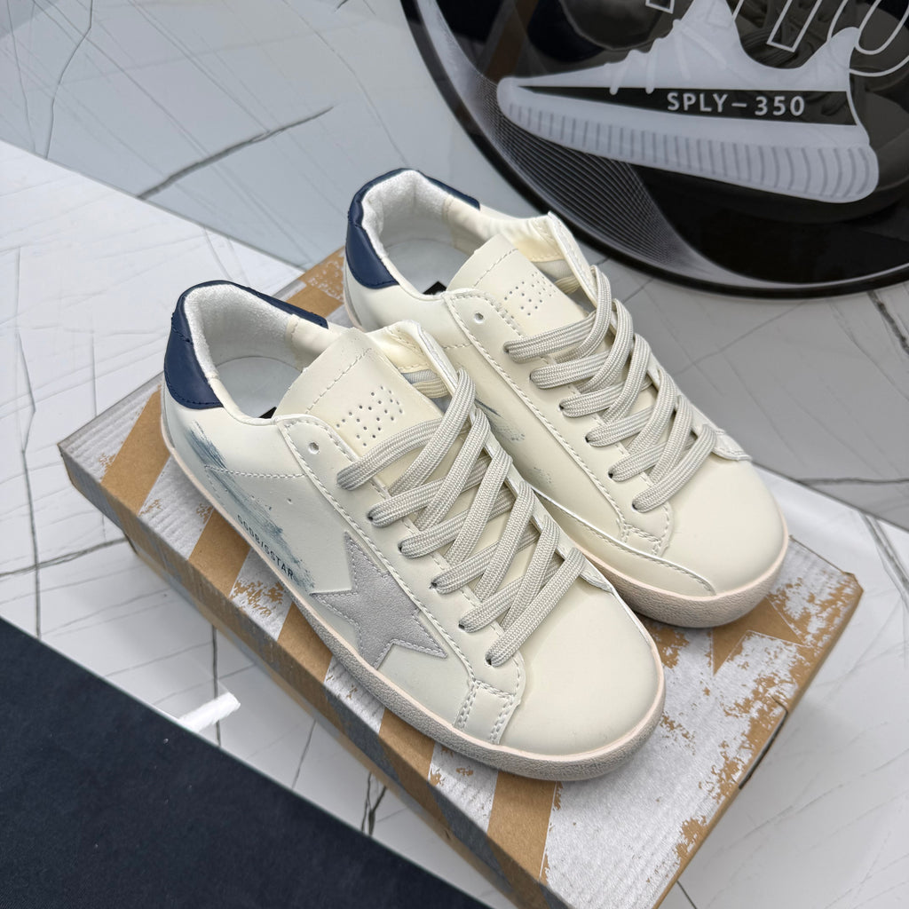 Golden Goose Super-Star Distressed Star