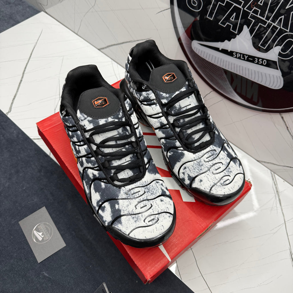 Nike TN Camouflage