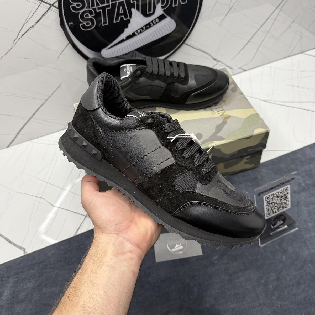 Valentino Garavani Rockrunner Black